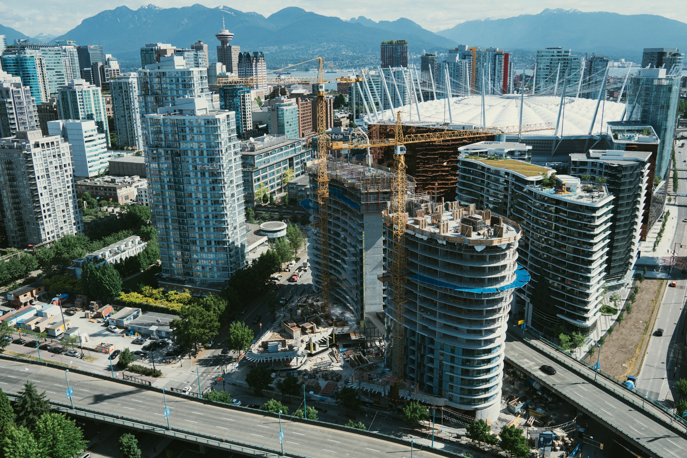 The Arc Under Construction at 89 Nelson Street, Vancouver